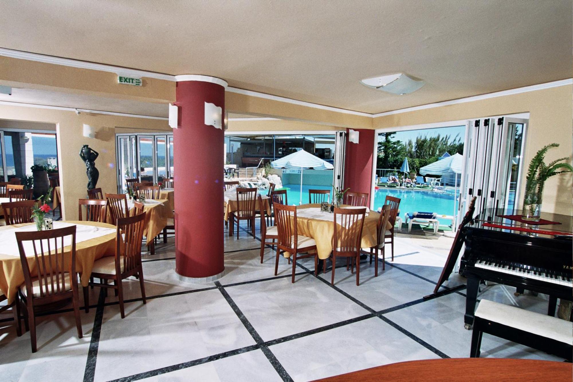 Futura Hotel Малеме Экстерьер фото